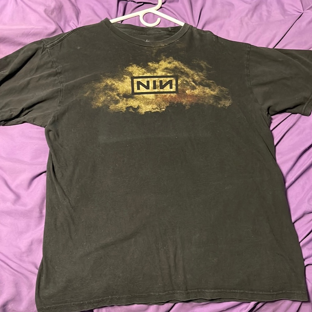 💜2/$20 Vintage NIN (Nine Inch Nails) Band tee